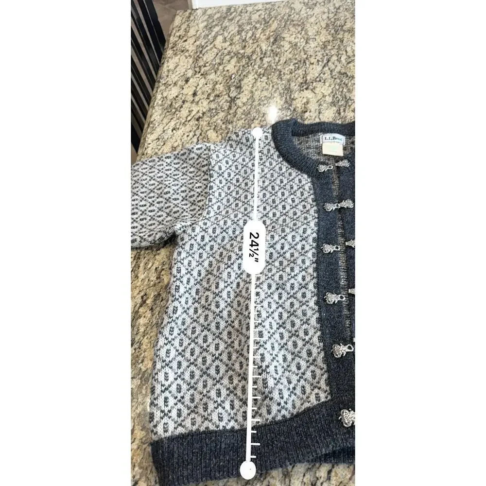 Vintage LL Bean Norway Wool Ladies Nordic Cardigan Sweater Gray Size Medium - Picture 9 of 11